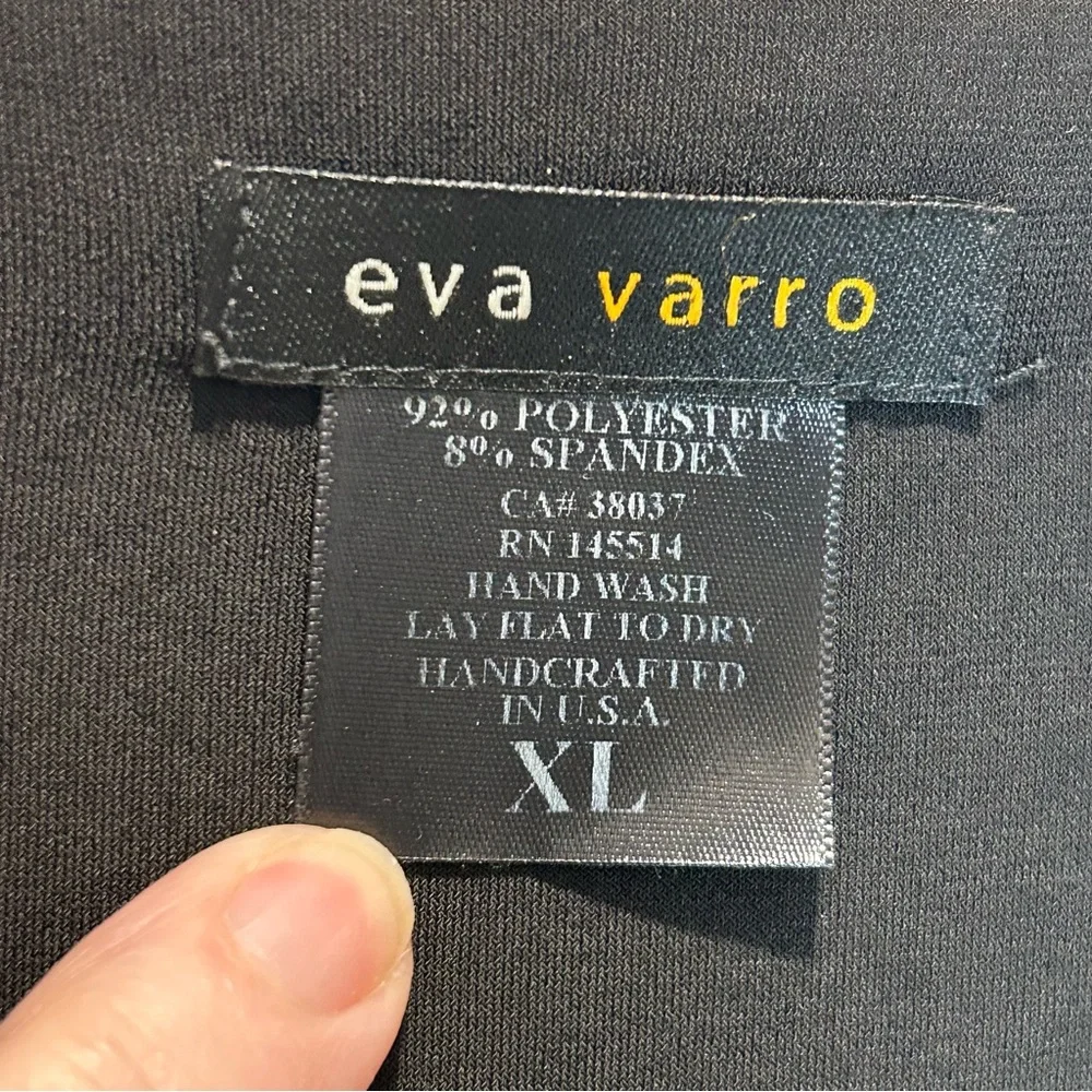 Eva Varro Black Layered Asymmetrical Tunic with Multicolored Graphic - Size XL - Picture 3 of 9